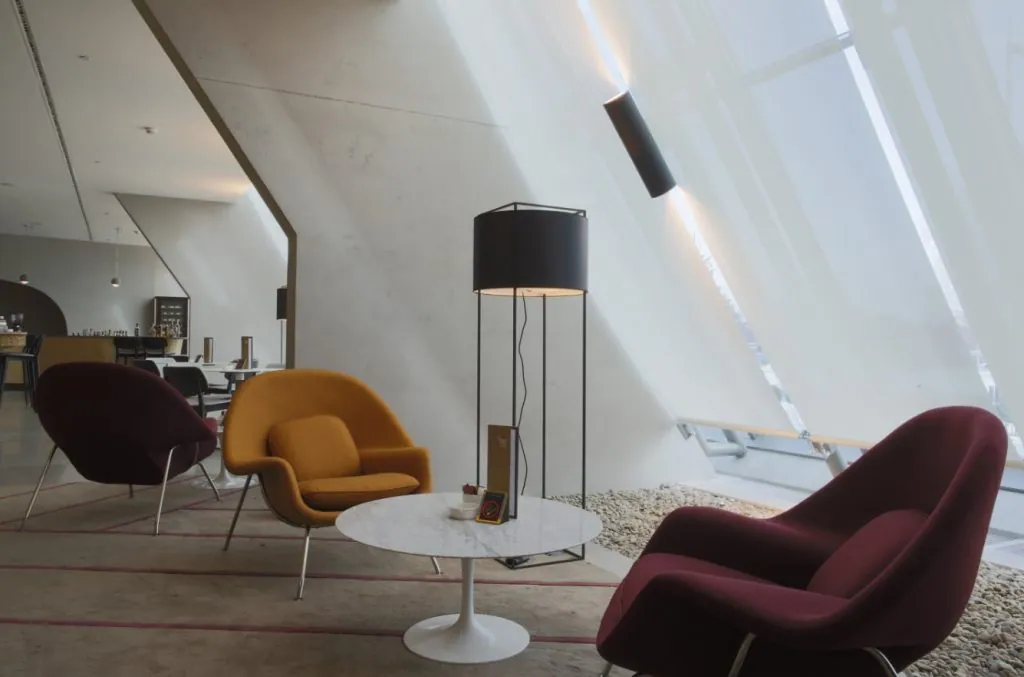 Hotel lounge at Crowne Plaza Belgrade, lit by Lightology Lab