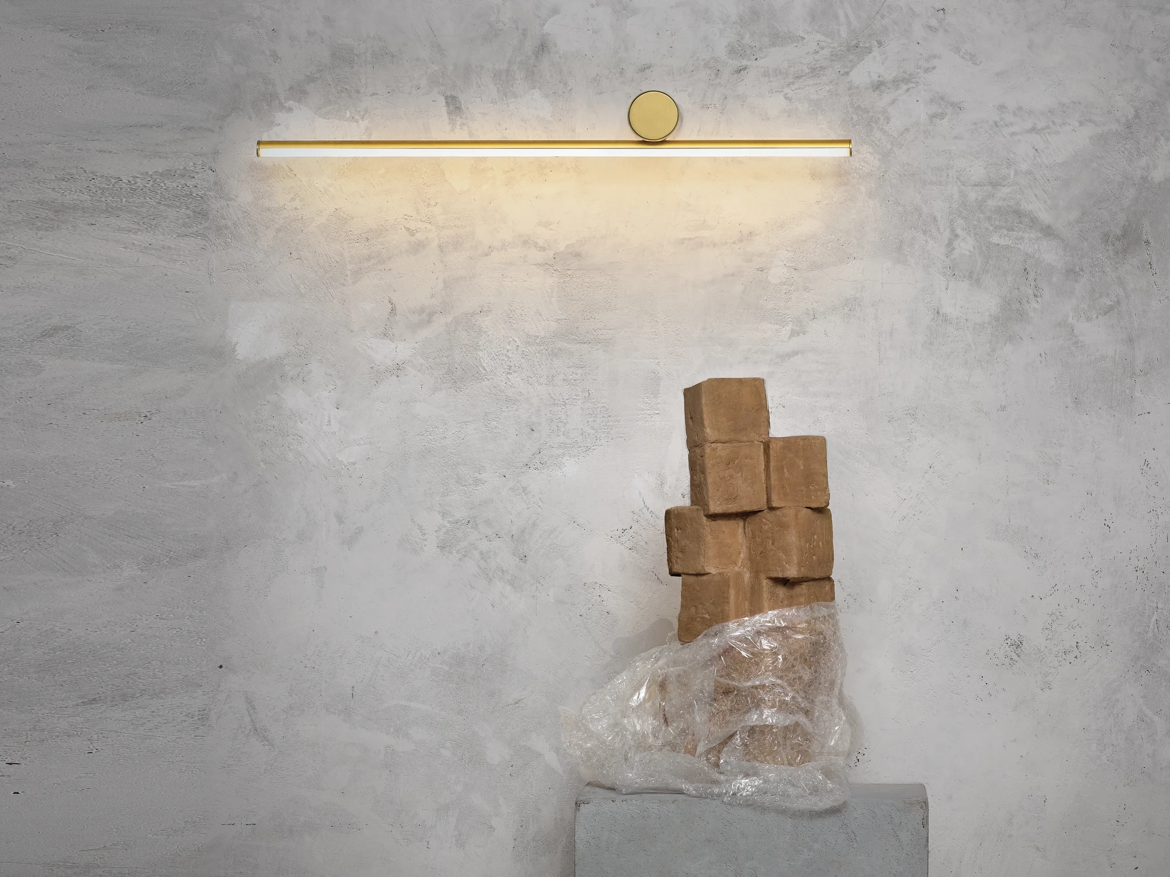 flos-coordinates-wall-concrete