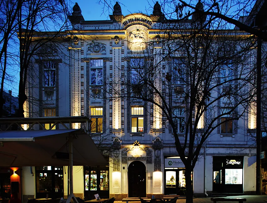 The Nikolic brothers house in Belgrade, facade lighting at dusk